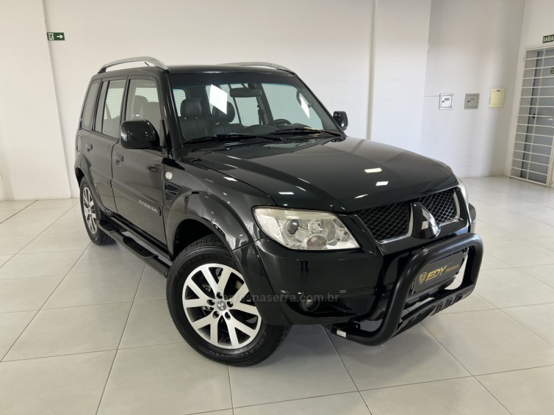 PAJERO TR4 2.0 4X4 16V 140CV FLEX 4P AUTOMÁTICO - 2014 - BENTO GONçALVES