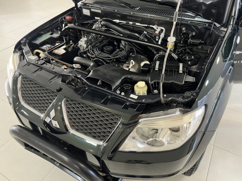 PAJERO TR4 2.0 4X4 16V 140CV FLEX 4P AUTOMÁTICO - 2014 - BENTO GONçALVES