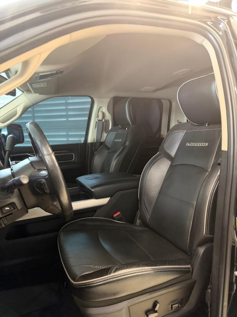 2500 LARAMIE 6.7 CD 4X4 TDI DIESEL 4P AUTOMÁTICA - 2020 - NOVO HAMBURGO