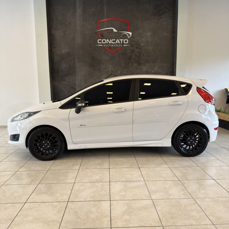 FIESTA 1.6 SPORT HATCH 16V FLEX 4P MANUAL - 2016 - FARROUPILHA