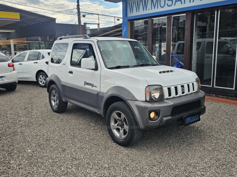 JIMNY 1.3 4ALL 4X4 16V GASOLINA 2P MANUAL - 2015 - CAMPO BOM