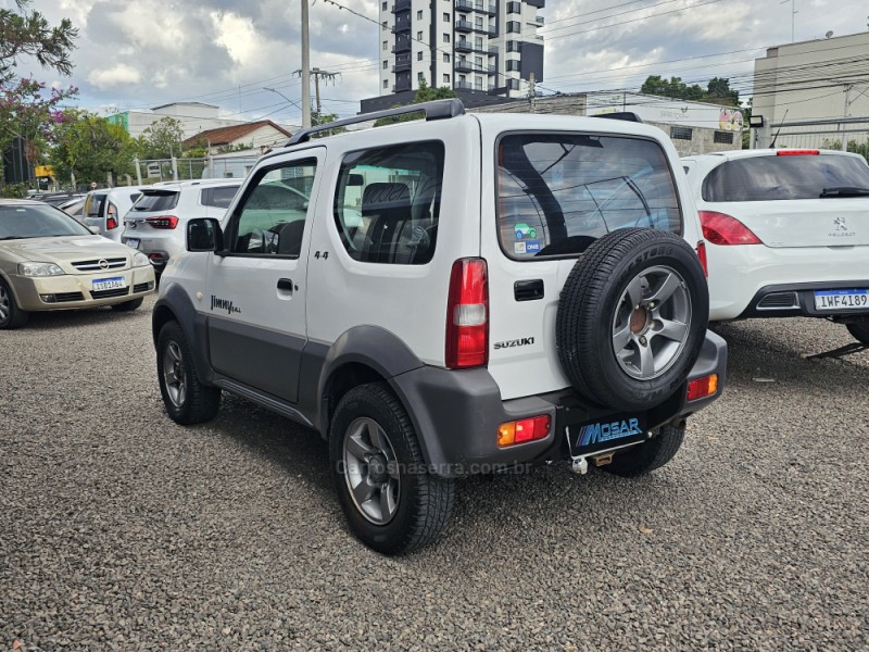 JIMNY 1.3 4ALL 4X4 16V GASOLINA 2P MANUAL - 2015 - CAMPO BOM