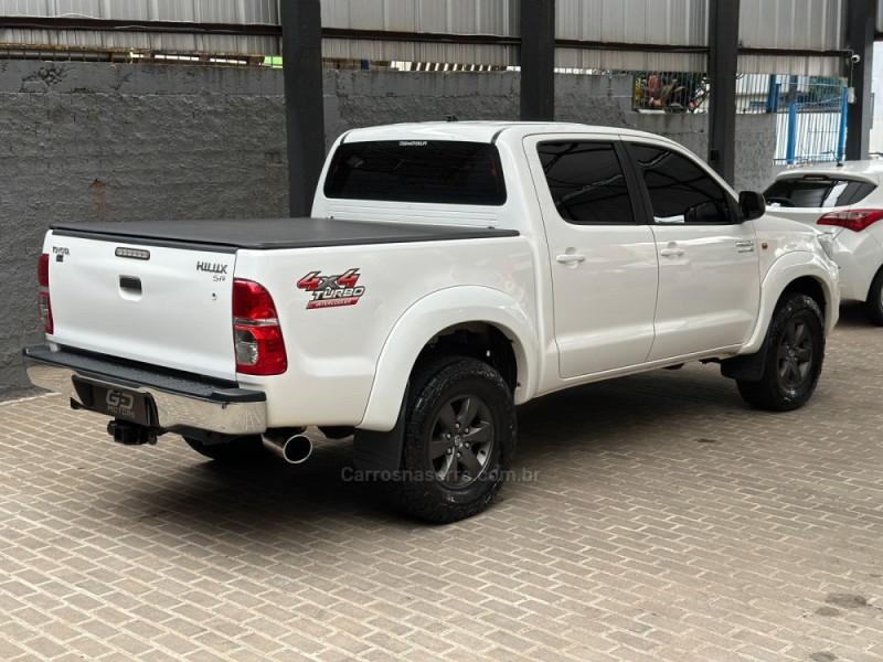 HILUX 3.0 SR 4X4 CD 16V TURBO INTERCOOLER DIESEL 4P AUTOMÁTICO - 2015 - PASSO FUNDO