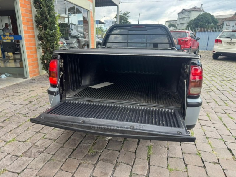 SAVEIRO 1.6 MI SUPER SURF CS 8V FLEX 2P MANUAL G.III - 2003 - SãO MARCOS