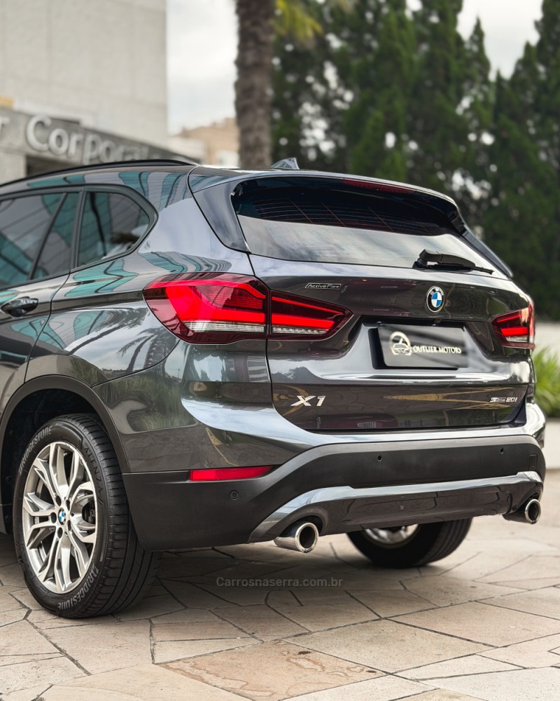 X1 2.0 16V TURBO ACTIVEFLEX SDRIVE20I 4P AUTOMÁTICO - 2022 - NOVO HAMBURGO