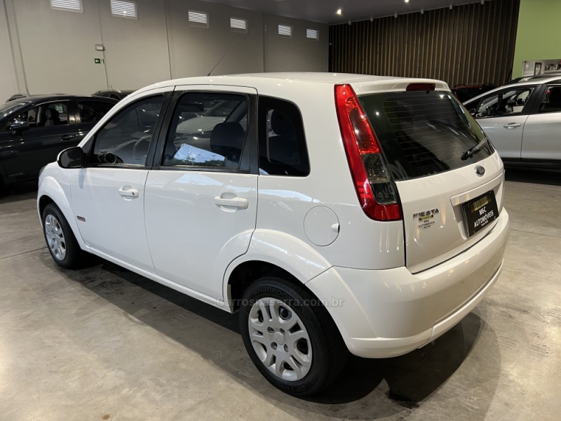 FIESTA 1.6 MPI CLASS HATCH 8V FLEX 4P MANUAL - 2013 - CAXIAS DO SUL