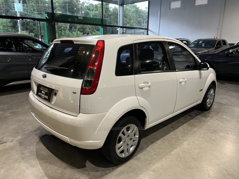 FIESTA 1.6 MPI CLASS HATCH 8V FLEX 4P MANUAL - 2013 - CAXIAS DO SUL