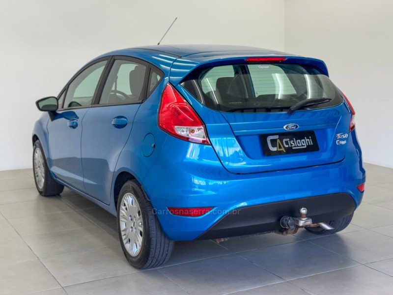 FIESTA 1.5 S HATCH 16V FLEX 4P MANUAL - 2015 - CARLOS BARBOSA