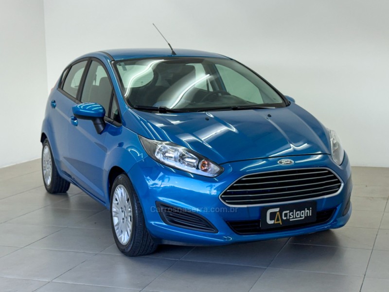 FIESTA 1.5 S HATCH 16V FLEX 4P MANUAL - 2015 - CARLOS BARBOSA