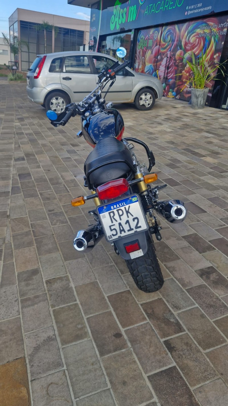 INTERCEPTOR 650  - 2022 - VACARIA