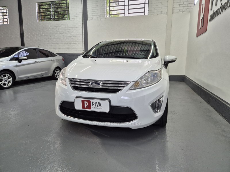 FIESTA 1.6 SE SEDAN 16V FLEX 4P MANUAL - 2013 - GARIBALDI
