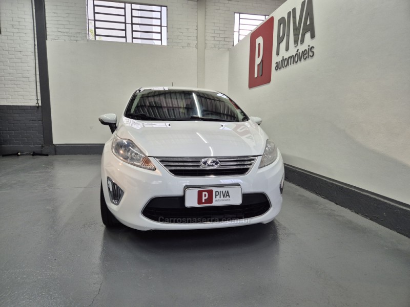fiesta 1.6 se sedan 16v flex 4p manual 2013 garibaldi