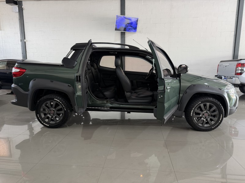 STRADA 1.8 MPI ADVENTURE LOCKER CD 16V FLEX 3P MANUAL - 2018 - CAXIAS DO SUL