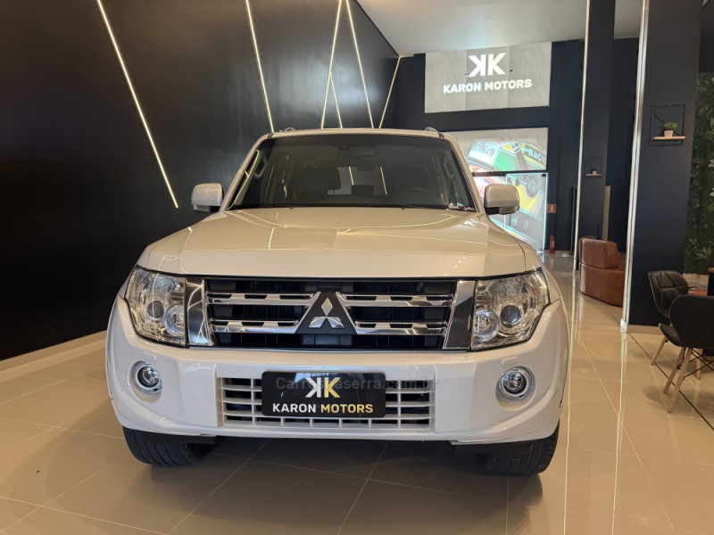 PAJERO FULL 3.2 HPE 4X4 16V DIESEL 2P AUTOMÁTICO - 2014 - CAXIAS DO SUL