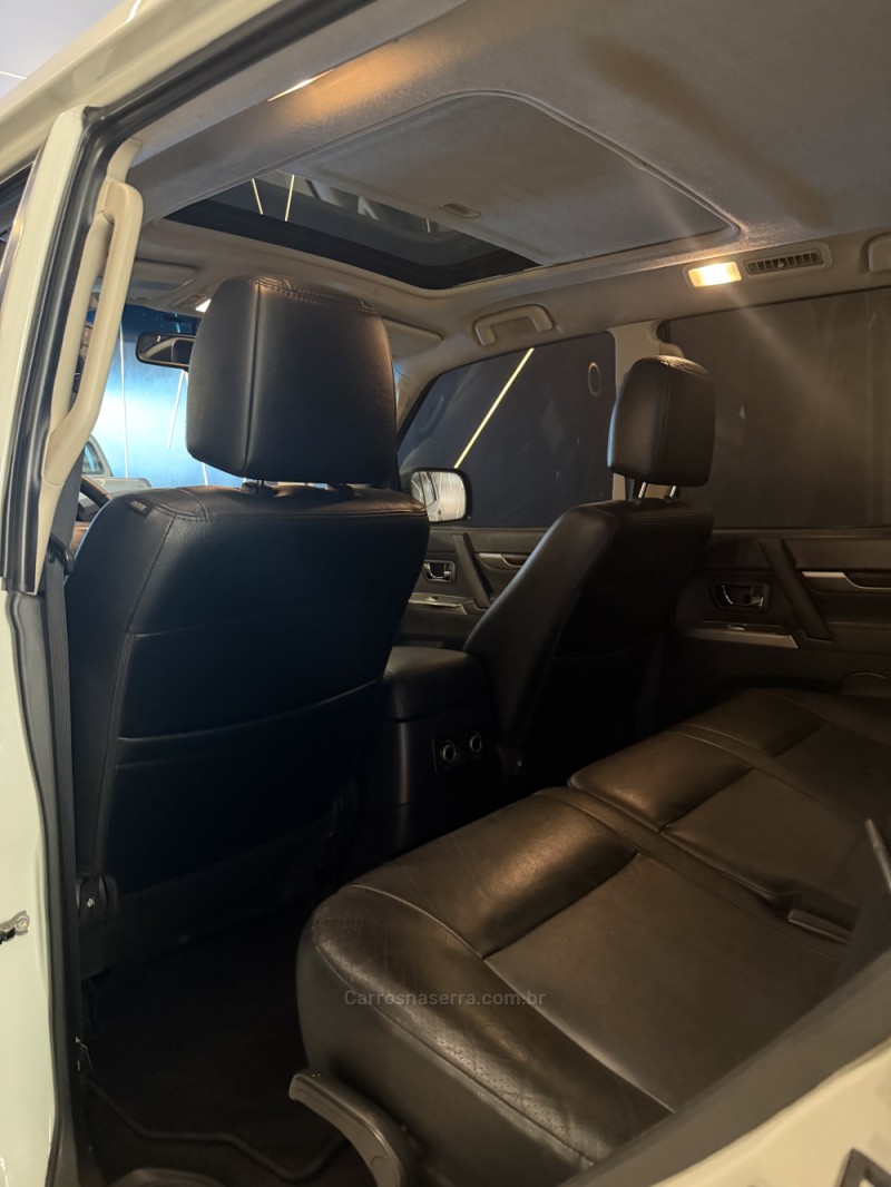 PAJERO FULL 3.2 HPE 4X4 16V DIESEL 2P AUTOMÁTICO - 2014 - CAXIAS DO SUL