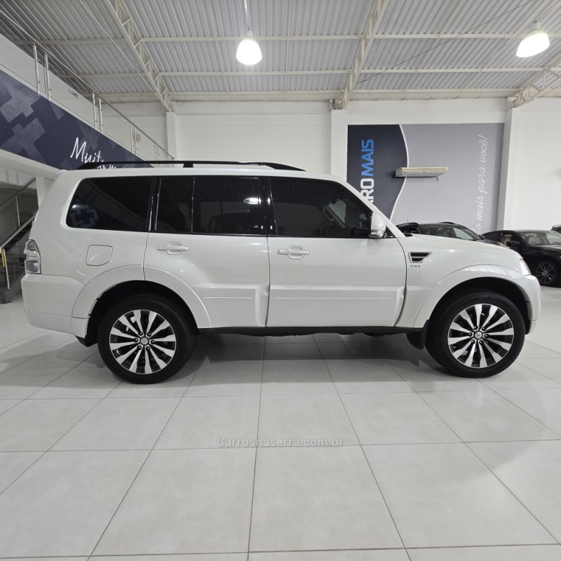 PAJERO FULL 3.2 HPE 4X4 16V DIESEL 4P AUTOMÁTICO - 2019 - SANTA CRUZ DO SUL