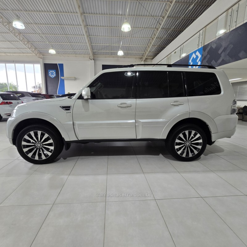 PAJERO FULL 3.2 HPE 4X4 16V DIESEL 4P AUTOMÁTICO - 2019 - SANTA CRUZ DO SUL