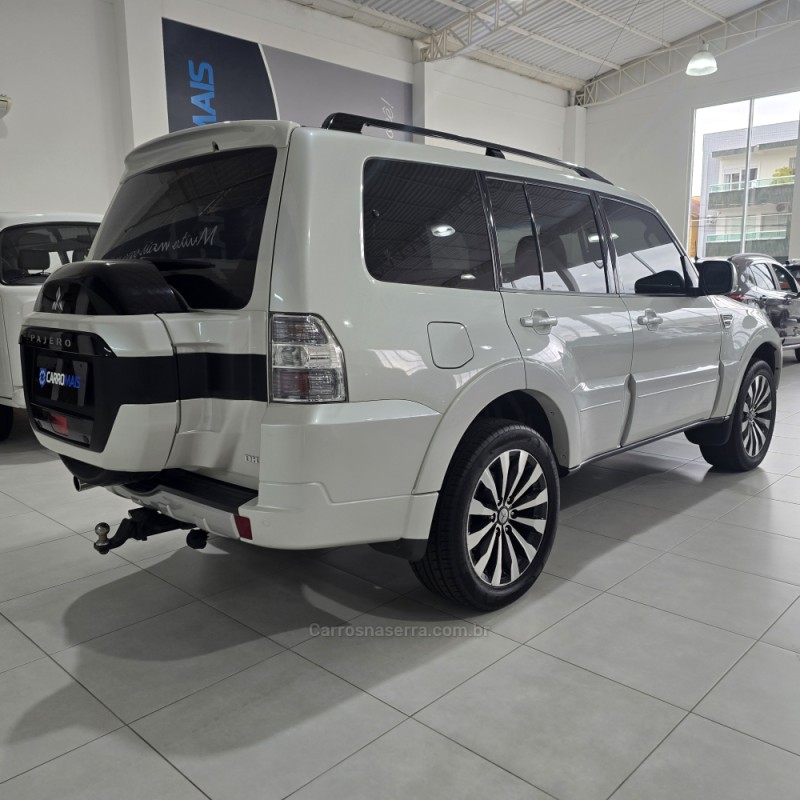 PAJERO FULL 3.2 HPE 4X4 16V DIESEL 4P AUTOMÁTICO - 2019 - SANTA CRUZ DO SUL