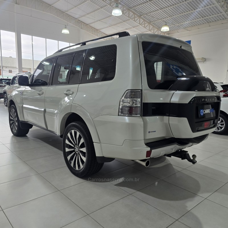 PAJERO FULL 3.2 HPE 4X4 16V DIESEL 4P AUTOMÁTICO - 2019 - SANTA CRUZ DO SUL