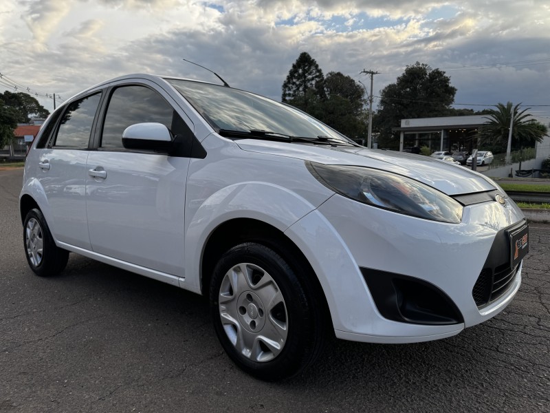 FIESTA 1.6 MPI CLASS HATCH 8V FLEX 4P MANUAL - 2012 - DOIS IRMãOS