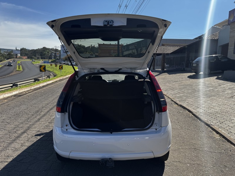 FIESTA 1.6 MPI CLASS HATCH 8V FLEX 4P MANUAL - 2012 - DOIS IRMãOS