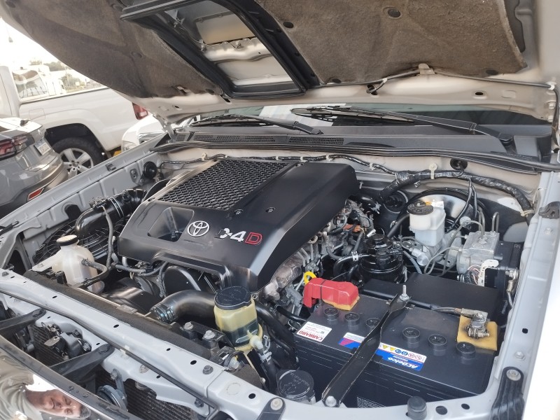 HILUX SW4 3.0 SRV 4X4 7 LUGARES 16V TURBO INTERCOOLER DIESEL 4P AUTOMÁTICO - 2009 - VERANóPOLIS