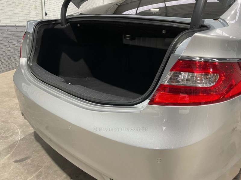 AZERA 3.0 MPFI GLS V6 24V GASOLINA 4P AUTOMÁTICO - 2013 - VACARIA