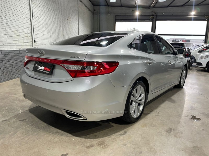 AZERA 3.0 MPFI GLS V6 24V GASOLINA 4P AUTOMÁTICO - 2013 - VACARIA