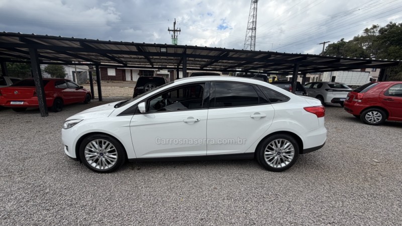 FOCUS 2.0 SE SEDAN 16V FLEX 4P AUTOMÁTICO - 2018 - VILA FLORES