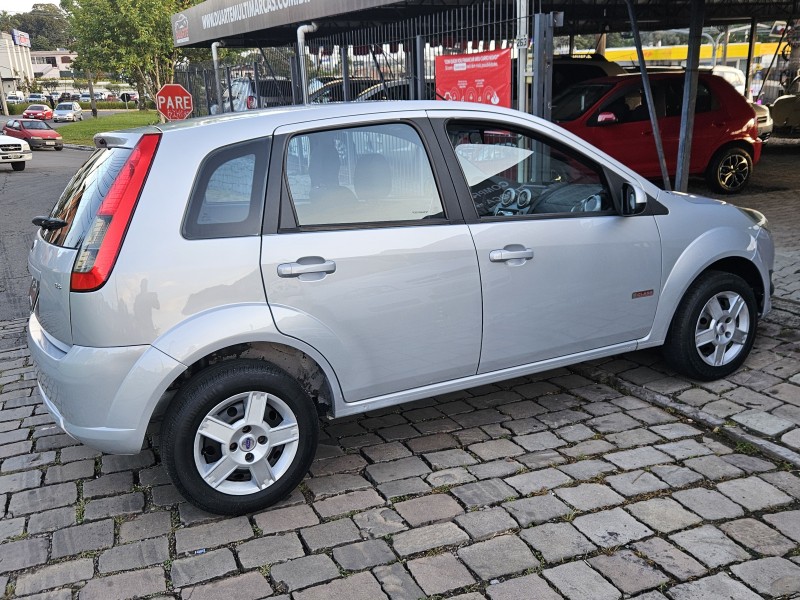 FIESTA 1.6 MPI CLASS HATCH 8V FLEX 4P MANUAL - 2012 - CAXIAS DO SUL