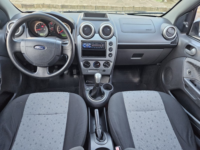 FIESTA 1.6 MPI CLASS HATCH 8V FLEX 4P MANUAL - 2012 - CAXIAS DO SUL