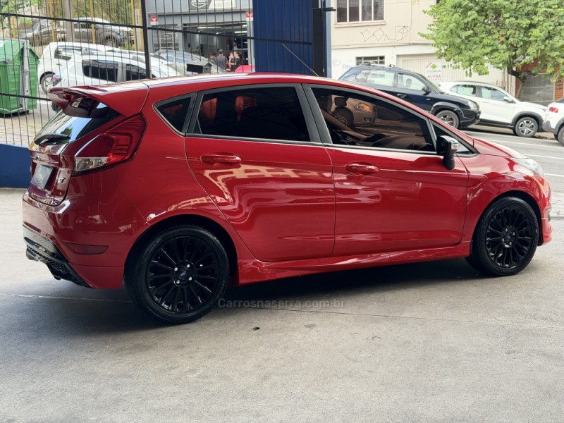 FIESTA 1.6 SPORT HATCH 16V FLEX 4P MANUAL - 2015 - CAXIAS DO SUL