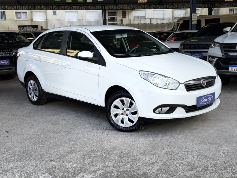 GRAND SIENA 1.4 MPI ATTRACTIVE 8V FLEX 4P MANUAL - 2015 - CAXIAS DO SUL