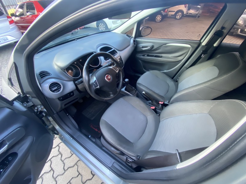 PUNTO 1.4 ATTRACTIVE ITALIA 8V FLEX 4P MANUAL - 2016 - CAXIAS DO SUL