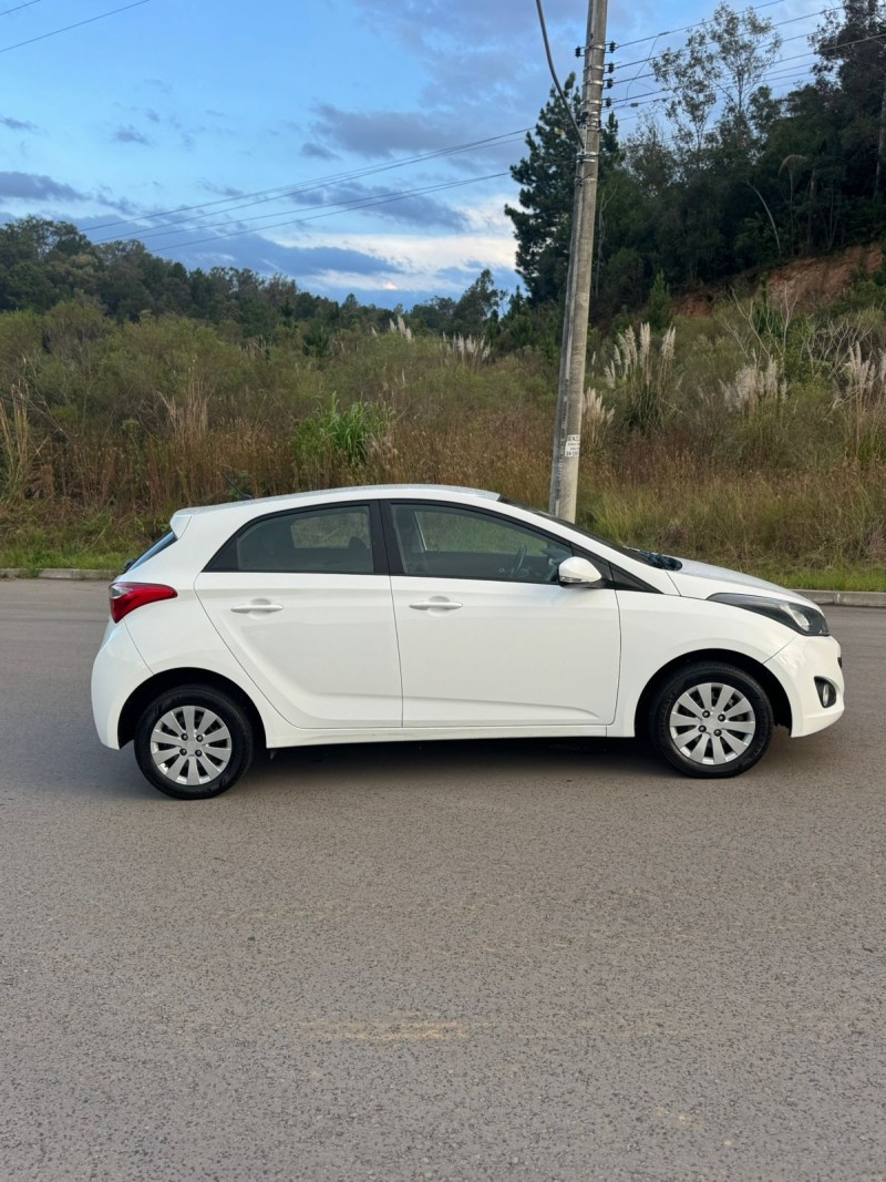 HB20 1.6 COMFORT 16V FLEX 4P MANUAL - 2015 - BENTO GONçALVES