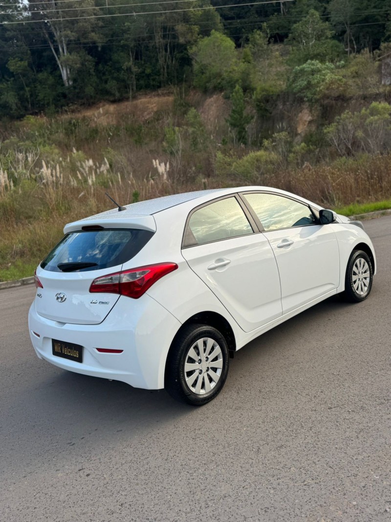 HB20 1.6 COMFORT 16V FLEX 4P MANUAL - 2015 - BENTO GONçALVES