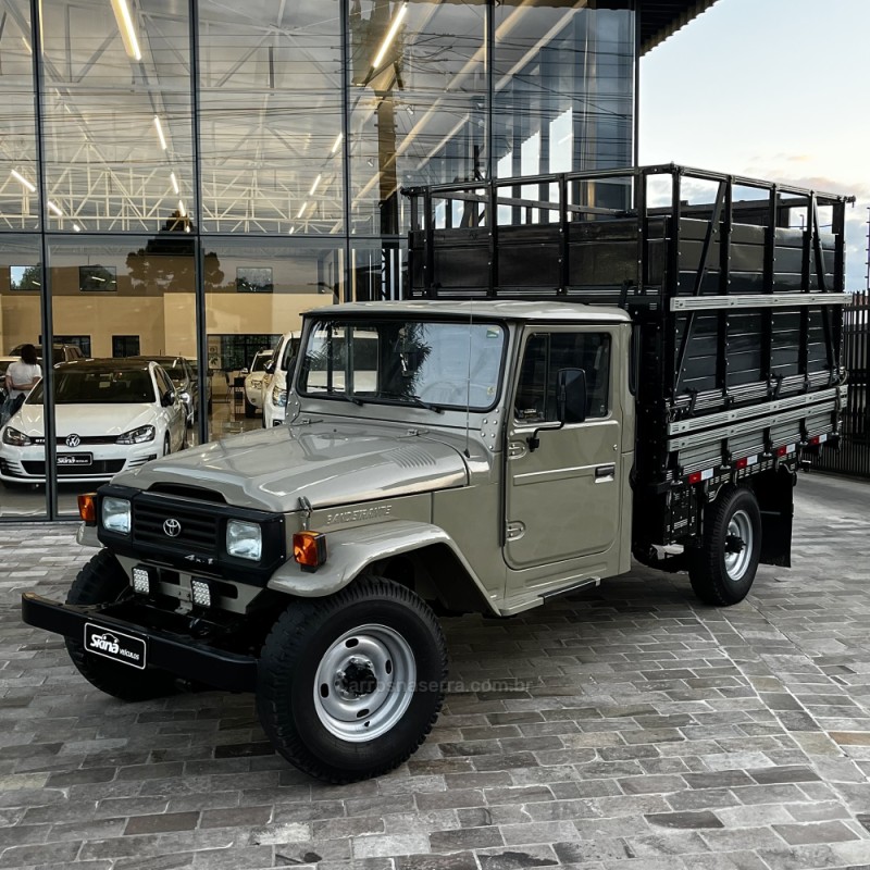 BANDEIRANTE 3.7 BJ55LP-BL3 4X4 CS DIESEL 2P MANUAL