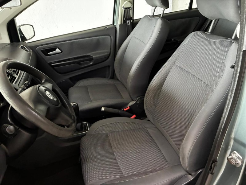 FOX 1.0 MI 8V FLEX 4P MANUAL - 2011 - BOM PRINCíPIO