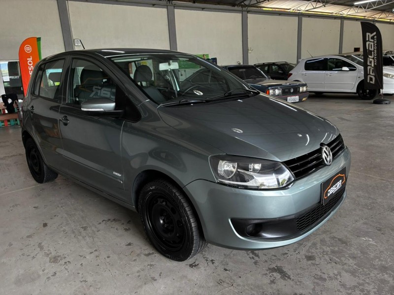 FOX 1.0 MI 8V FLEX 4P MANUAL - 2011 - BOM PRINCíPIO