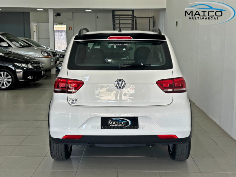 FOX 1.0 MPI TRACK 12V FLEX 4P MANUAL - 2017 - NOVO HAMBURGO