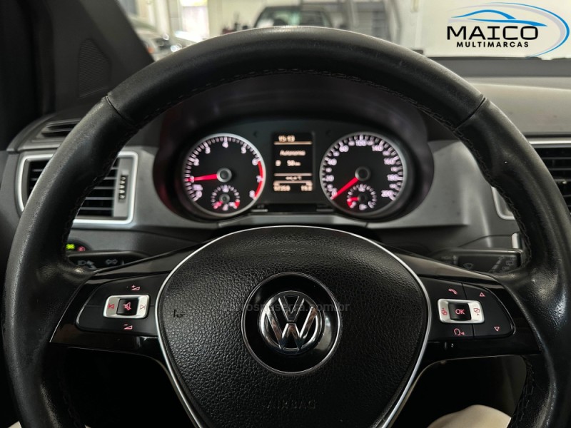 FOX 1.0 MPI TRACK 12V FLEX 4P MANUAL - 2017 - NOVO HAMBURGO