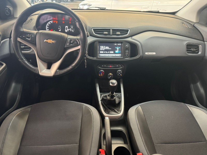 ONIX 1.4 MPFI ACTIV 8V FLEX 4P MANUAL - 2019 - CAXIAS DO SUL