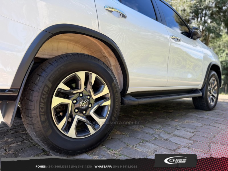 HILUX SW4 2.8 SRX 4X4 DIAMOND 16V TURBO DIESEL 4P 7 LUGARES AUTOMÁTICO - 2024 - CARLOS BARBOSA