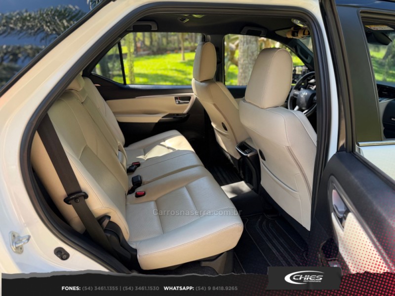 HILUX SW4 2.8 SRX 4X4 DIAMOND 16V TURBO DIESEL 4P 7 LUGARES AUTOMÁTICO - 2024 - CARLOS BARBOSA