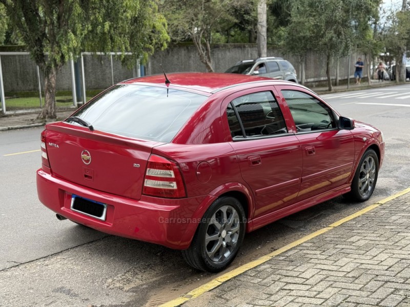 ASTRA 2.0 MPFI ADVANTAGE 8V FLEX 4P MANUAL - 2009 - PAROBé