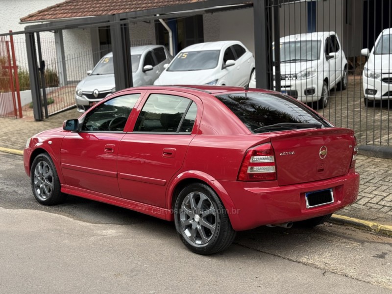 ASTRA 2.0 MPFI ADVANTAGE 8V FLEX 4P MANUAL - 2009 - PAROBé