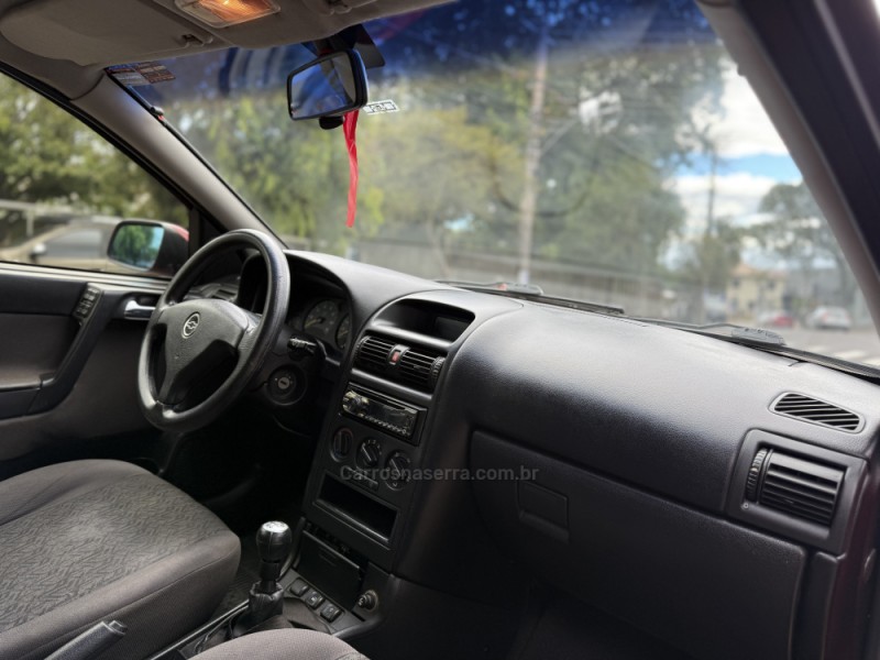 ASTRA 2.0 MPFI ADVANTAGE 8V FLEX 4P MANUAL - 2009 - PAROBé