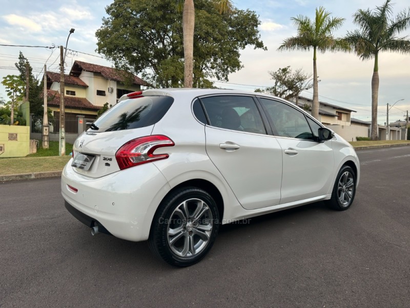 208 1.6 GRIFFE 16V FLEX 4P MANUAL - 2014 - SãO LEOPOLDO