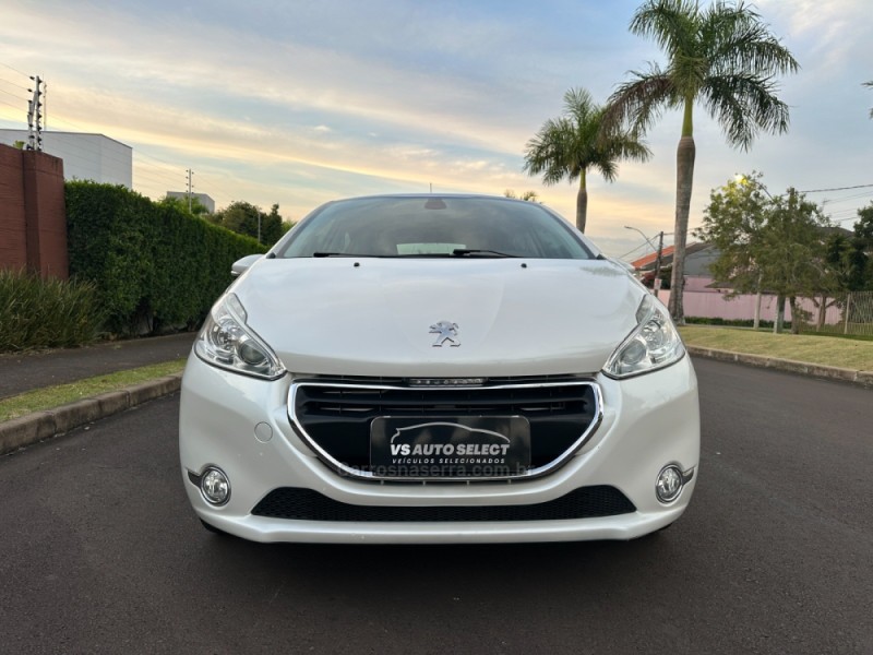 208 1.6 GRIFFE 16V FLEX 4P MANUAL - 2014 - SãO LEOPOLDO