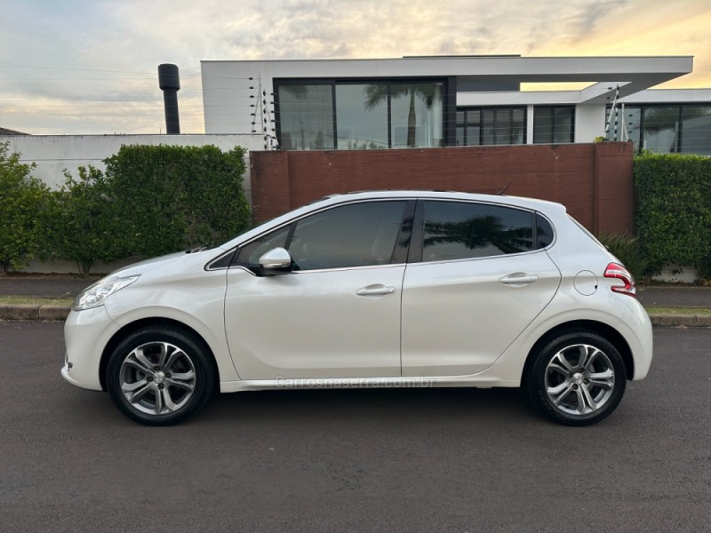 208 1.6 GRIFFE 16V FLEX 4P MANUAL - 2014 - SãO LEOPOLDO